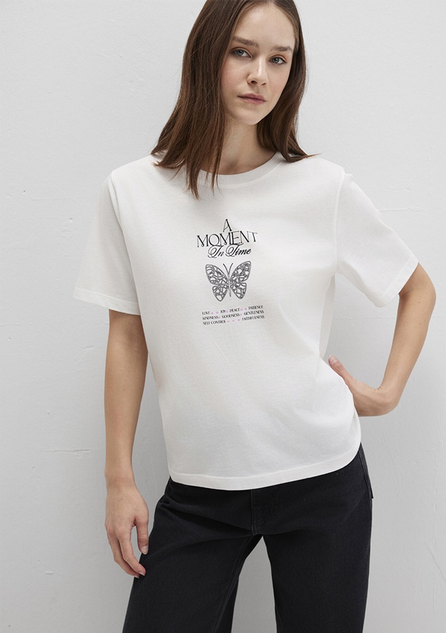  Mavi Kelebek Baskılı Beyaz Tişört Regular Fit / Normal Kesim 1613462-70057