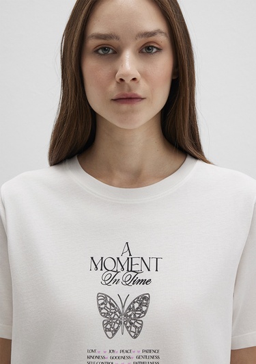  Mavi Kelebek Baskılı Beyaz Tişört Regular Fit / Normal Kesim 1613462-70057