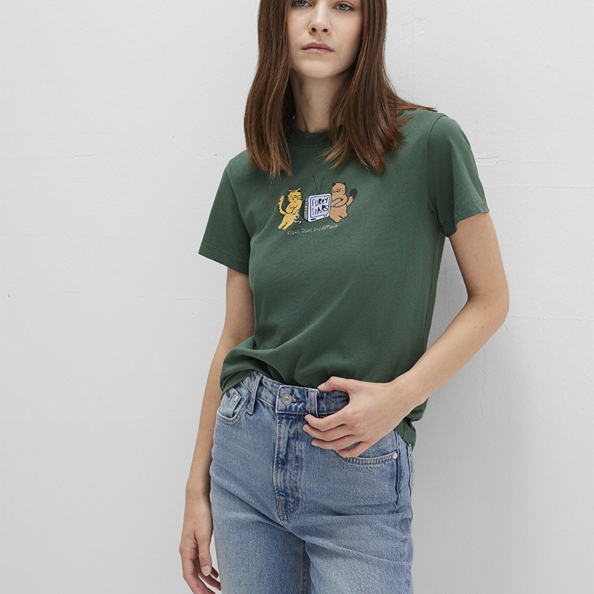 Mavi Kedi Baskılı Yeşil Tişört Semi Slim Fit / Yarı Dar Kesim 1613472-71924