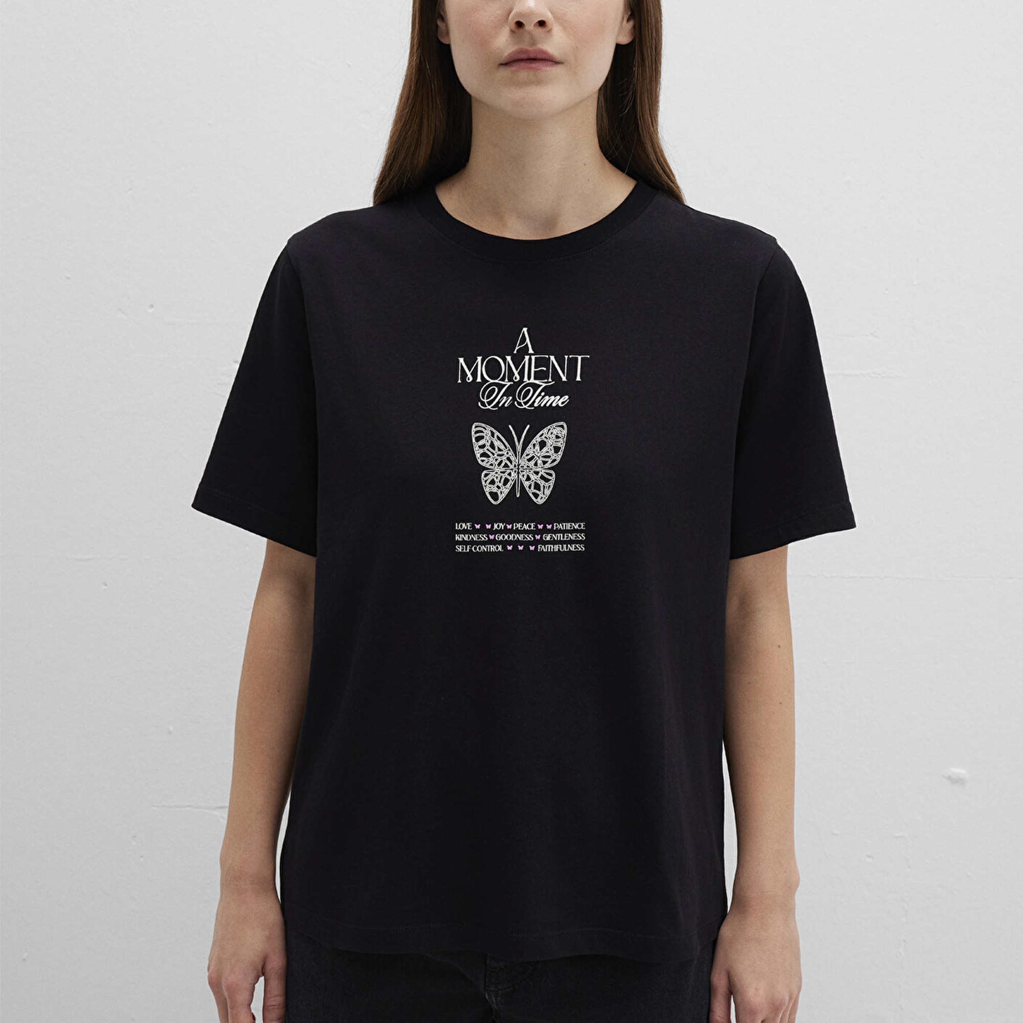 Mavi Kelebek Baskılı Siyah Tişört Regular Fit / Normal Kesim 1613462-900