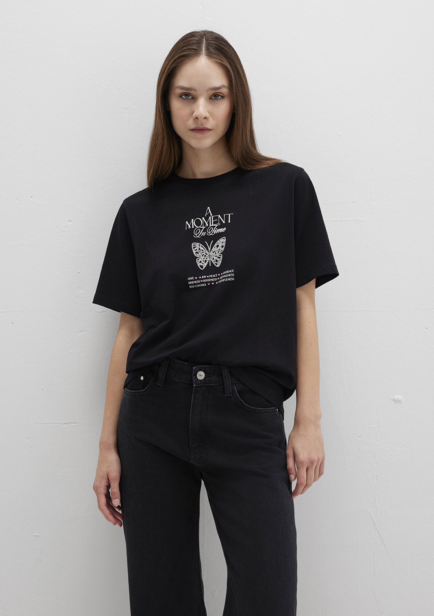  Mavi Kelebek Baskılı Siyah Tişört Regular Fit / Normal Kesim 1613462-900