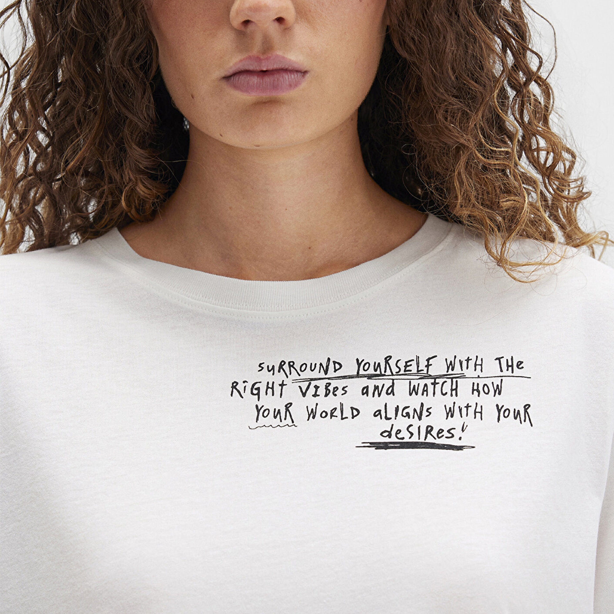 Mavi Baskılı Beyaz Tişört Regular Fit / Normal Kesim 1613485-70057