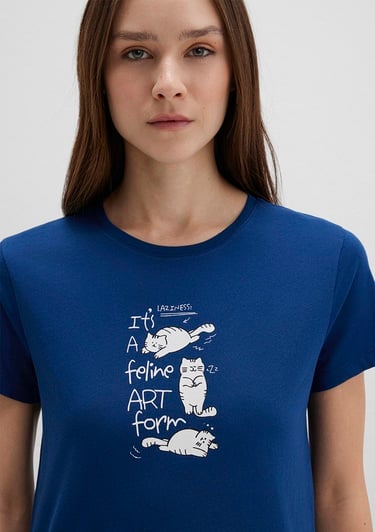  Mavi Kedi Baskılı Lacivert Tişört Semi Slim Fit / Yarı Dar Kesim 1613471-82625