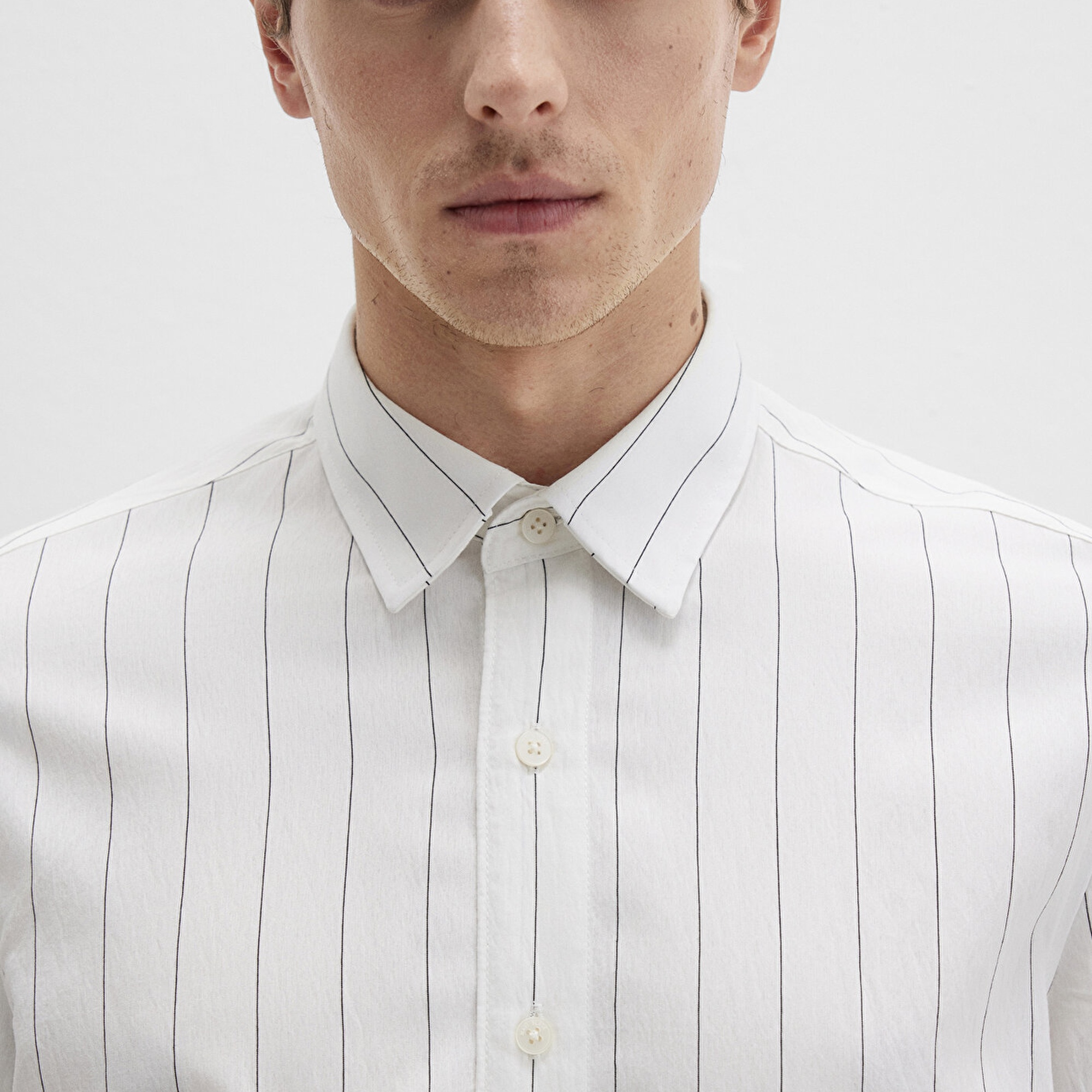 Mavi Çizgili Beyaz Gömlek Regular Fit / Normal Kesim 0211665-90898