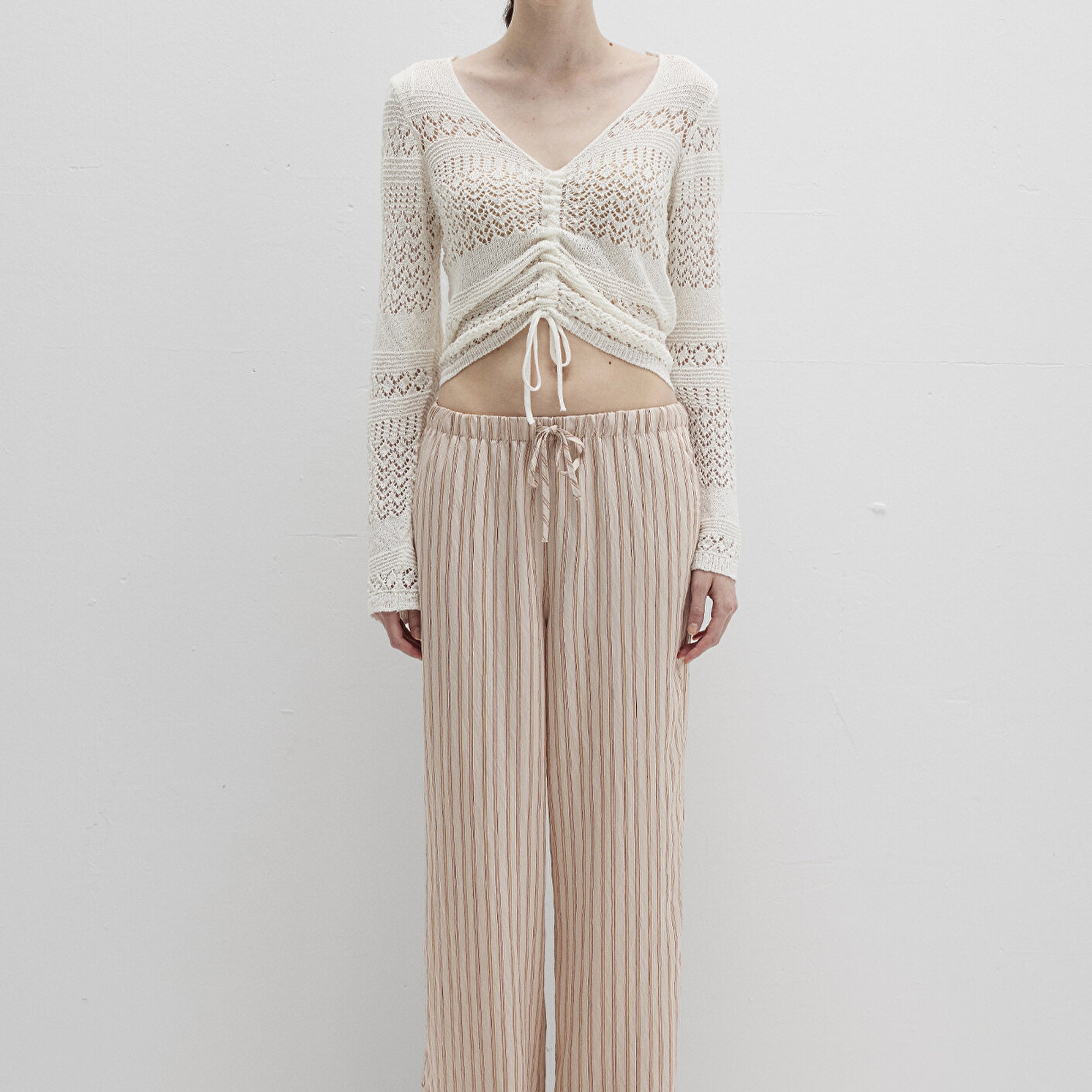 Mavi Çizgili Bej Pantolon 1011024-90719