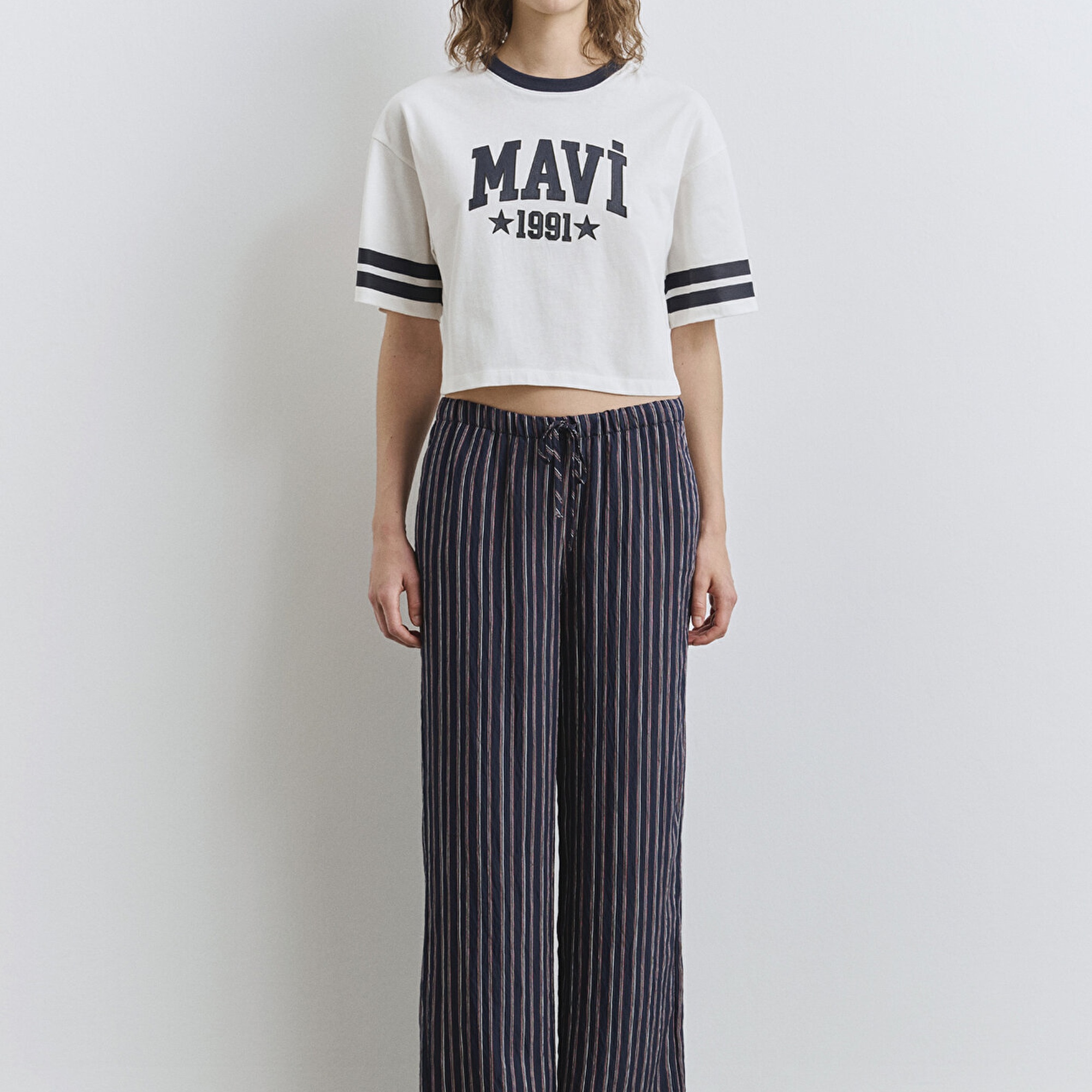 Mavi Çizgili Lacivert Pantolon 1011024-89853