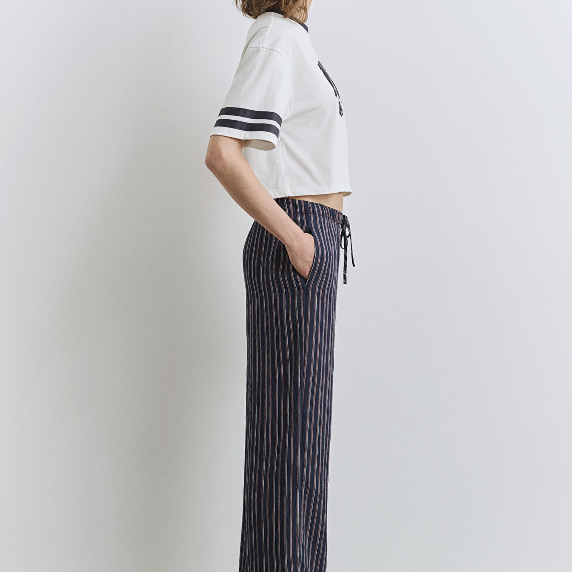 Mavi Çizgili Lacivert Pantolon 1011024-89853