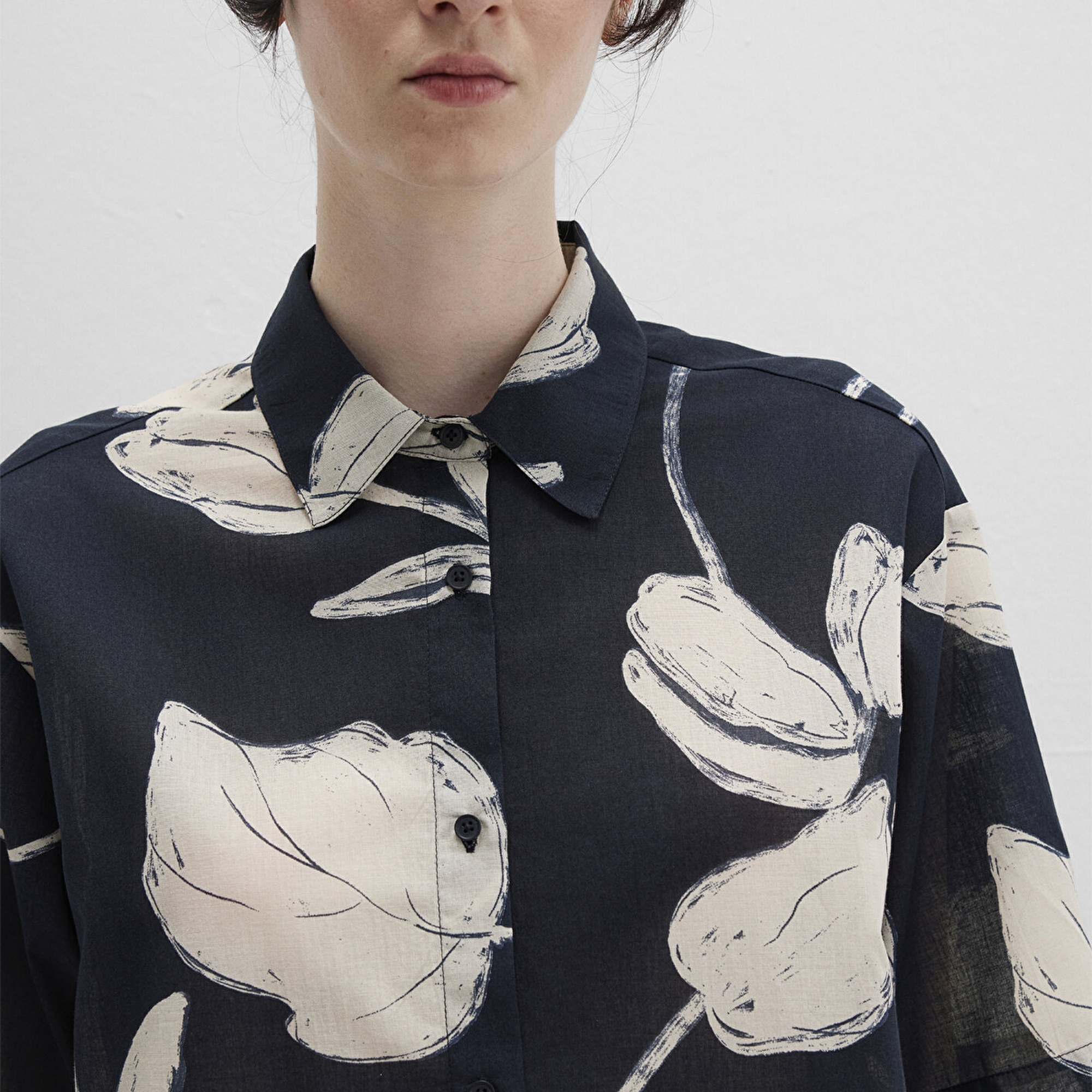 Mavi Baskılı Siyah Gömlek Loose Fit / Bol Rahat Kesim 1211187-90716