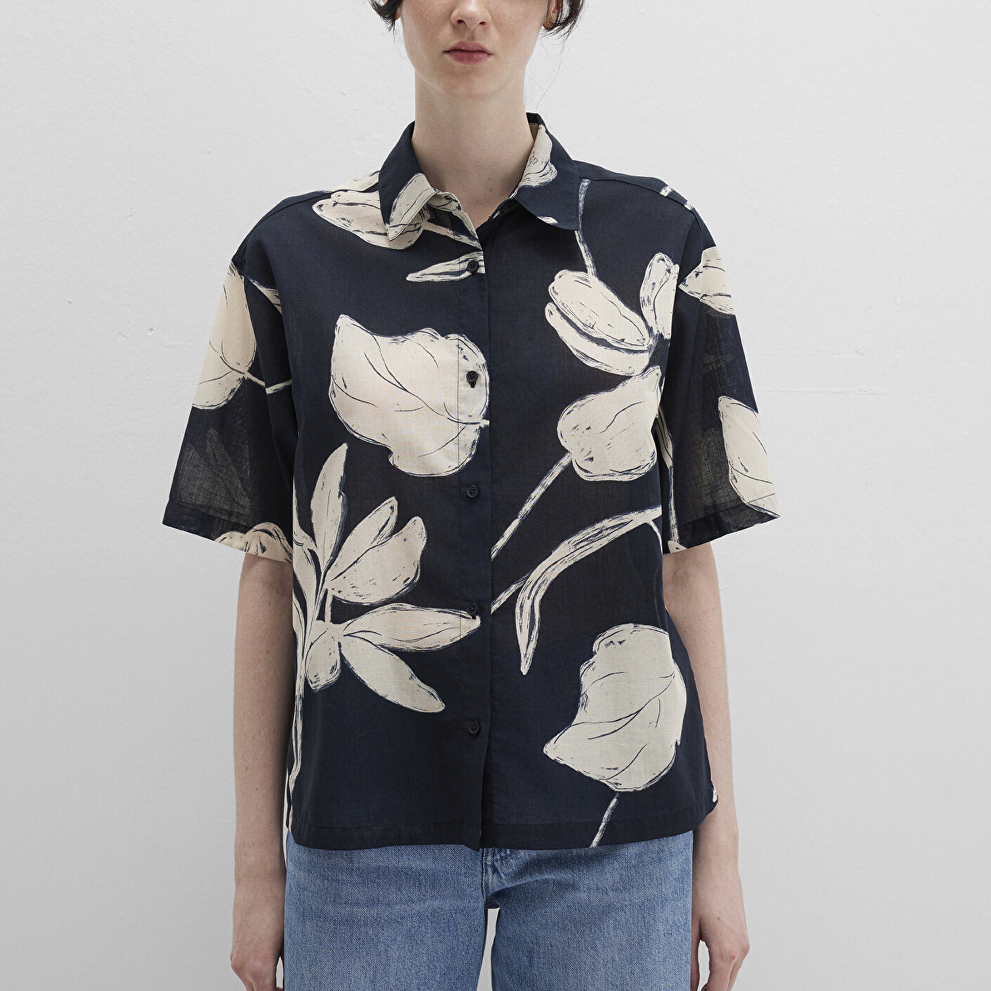 Mavi Baskılı Siyah Gömlek Loose Fit / Bol Rahat Kesim 1211187-90716