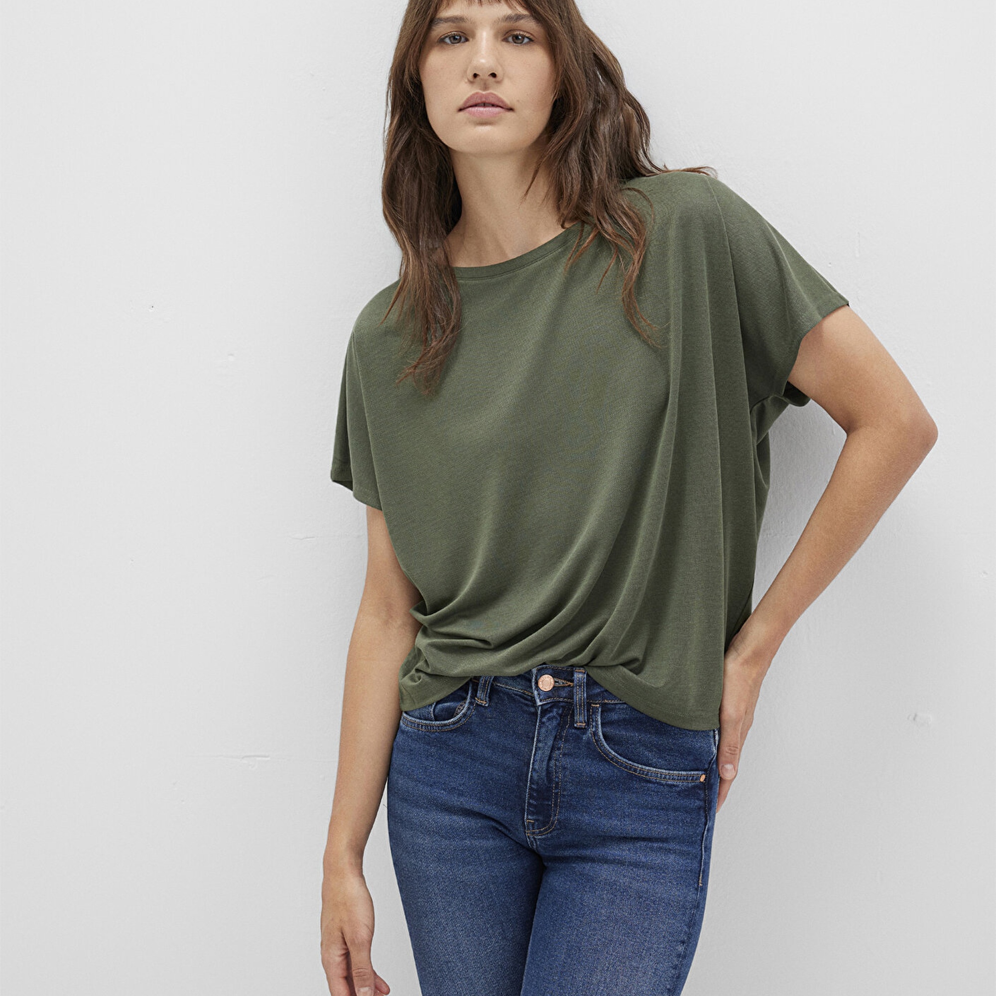 Mavi Lux Touch TENCEL TM Modal Yeşil Basic Tişört Loose Fit / Bol Rahat Kesim 167245-71551