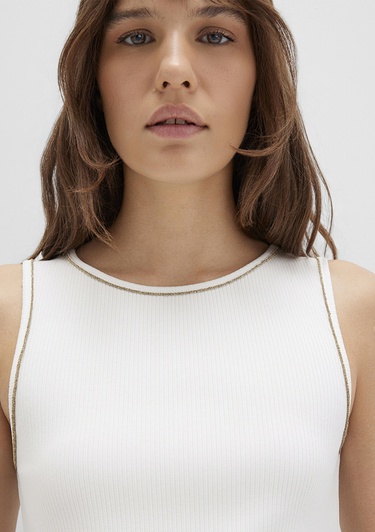  Mavi Dikiş Detaylı Beyaz Top Fitted / Vücuda Oturan Kesim 1613338-70057