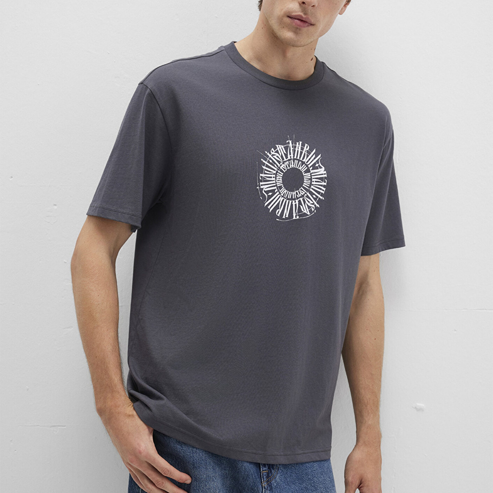 Mavi Sırt Baskılı İstanbul Tişört Loose Fit / Bol Rahat Kesim 0612449-80106