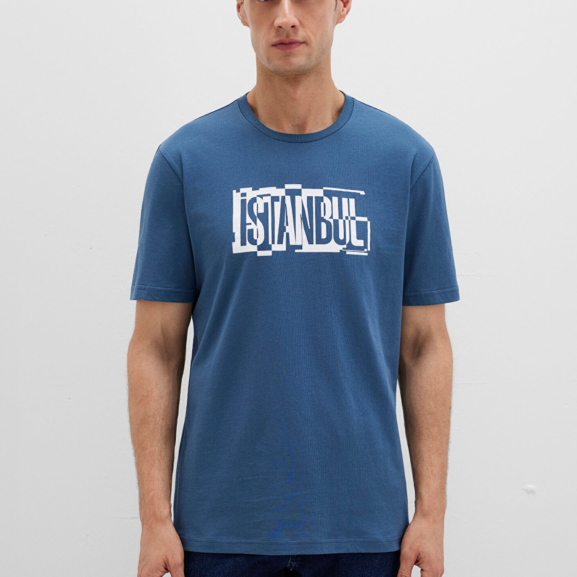 Mavi İstanbul Baskılı Mavi Tişört Regular Fit / Normal Kesim 0611789-90609