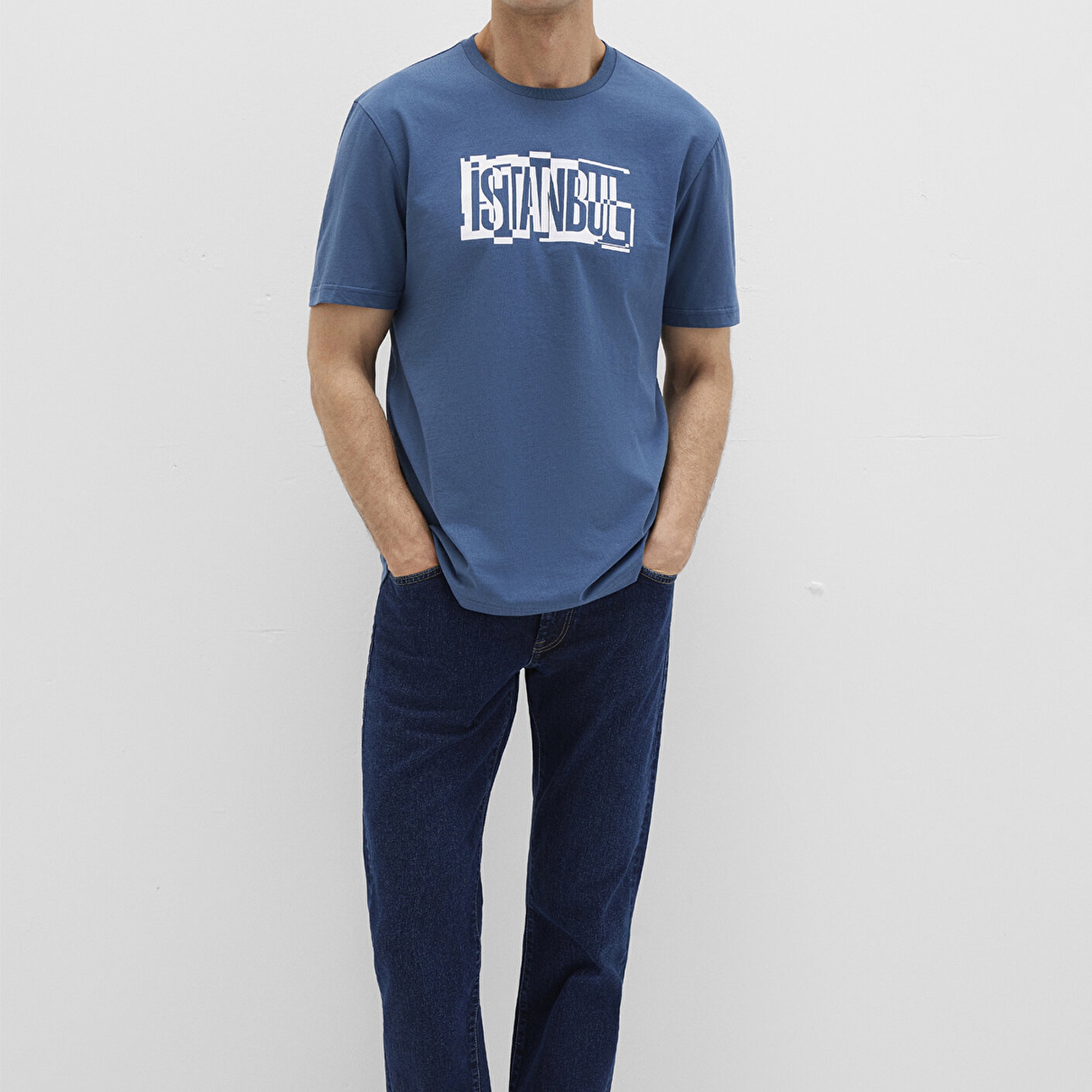 Mavi İstanbul Baskılı Mavi Tişört Regular Fit / Normal Kesim 0611789-90609