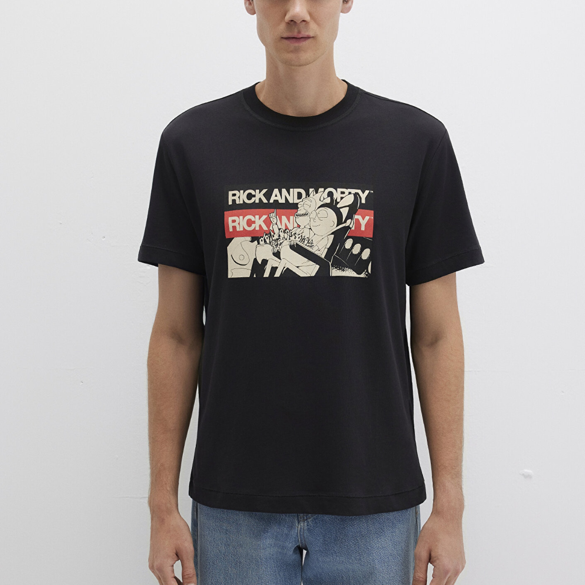 Mavi Rick And Morty Baskılı Siyah Tişört Loose Fit / Bol Rahat Kesim 0612922-900