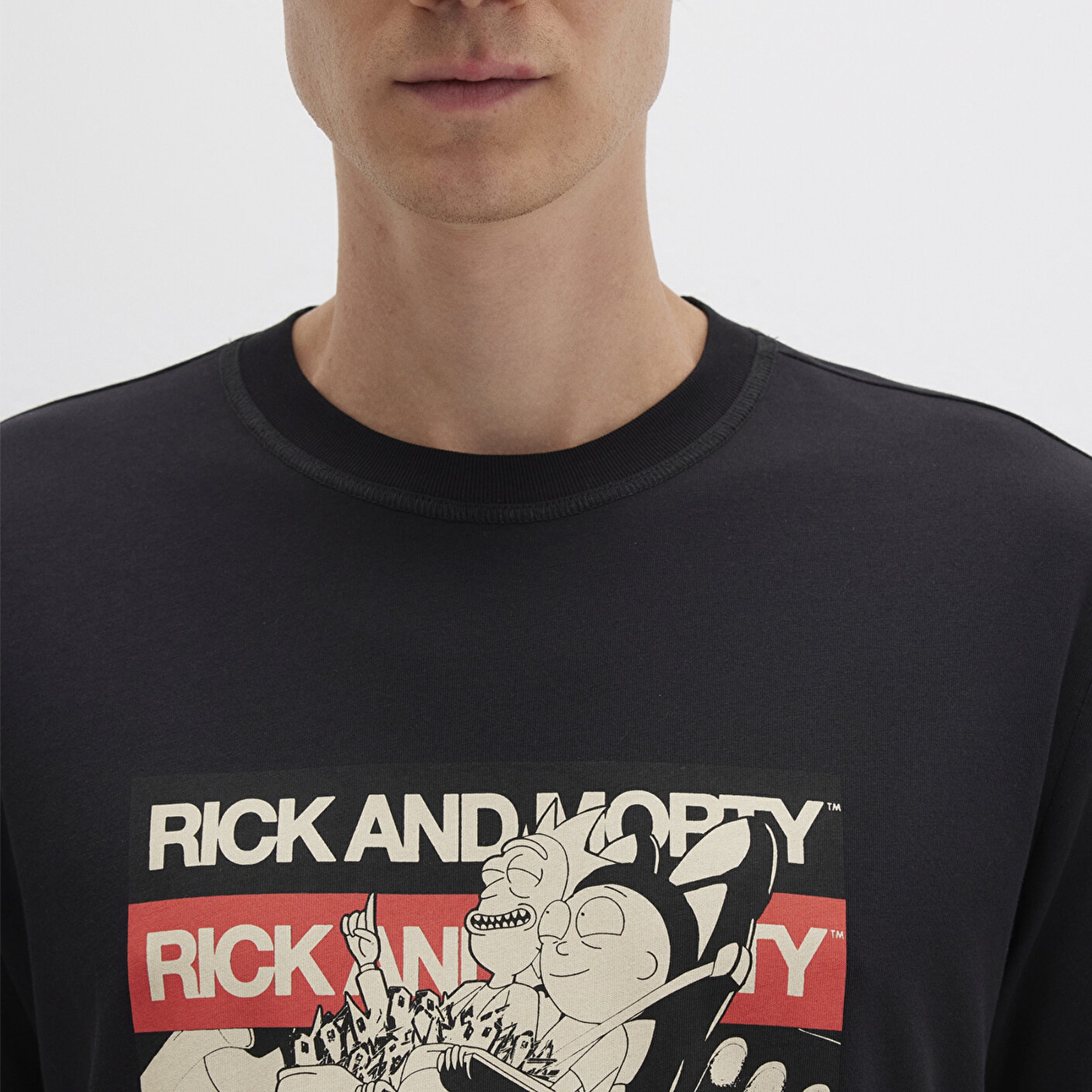 Mavi Rick And Morty Baskılı Siyah Tişört Loose Fit / Bol Rahat Kesim 0612922-900