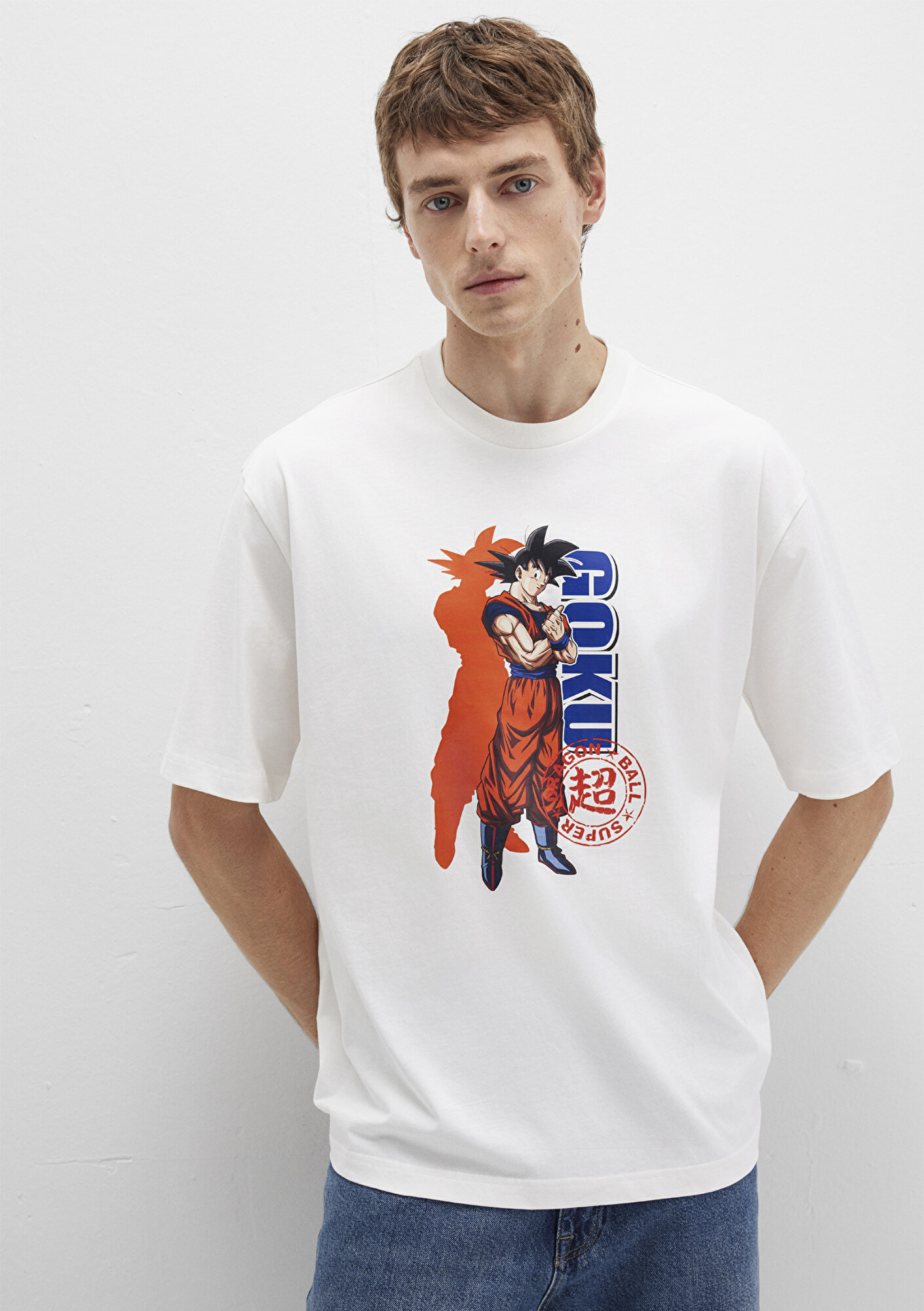  Mavi Dragon Ball Baskılı Beyaz Tişört Relaxed Fit / Rahat Kesim 0612927-70057