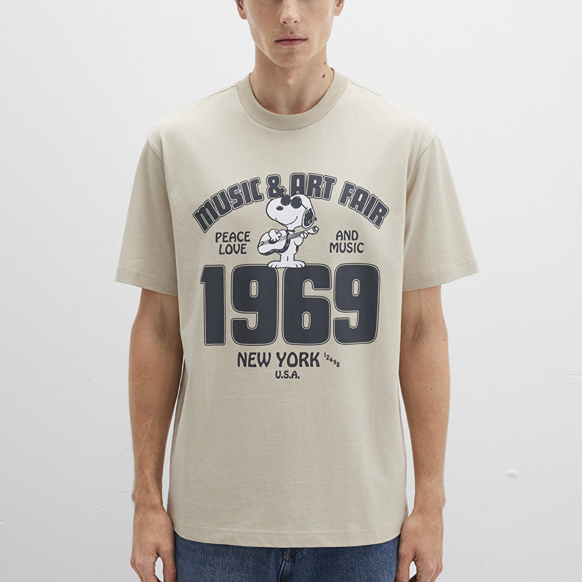 Mavi Snoopy Baskılı Beyaz Tişört Loose Fit / Bol Rahat Kesim 0612928-70322