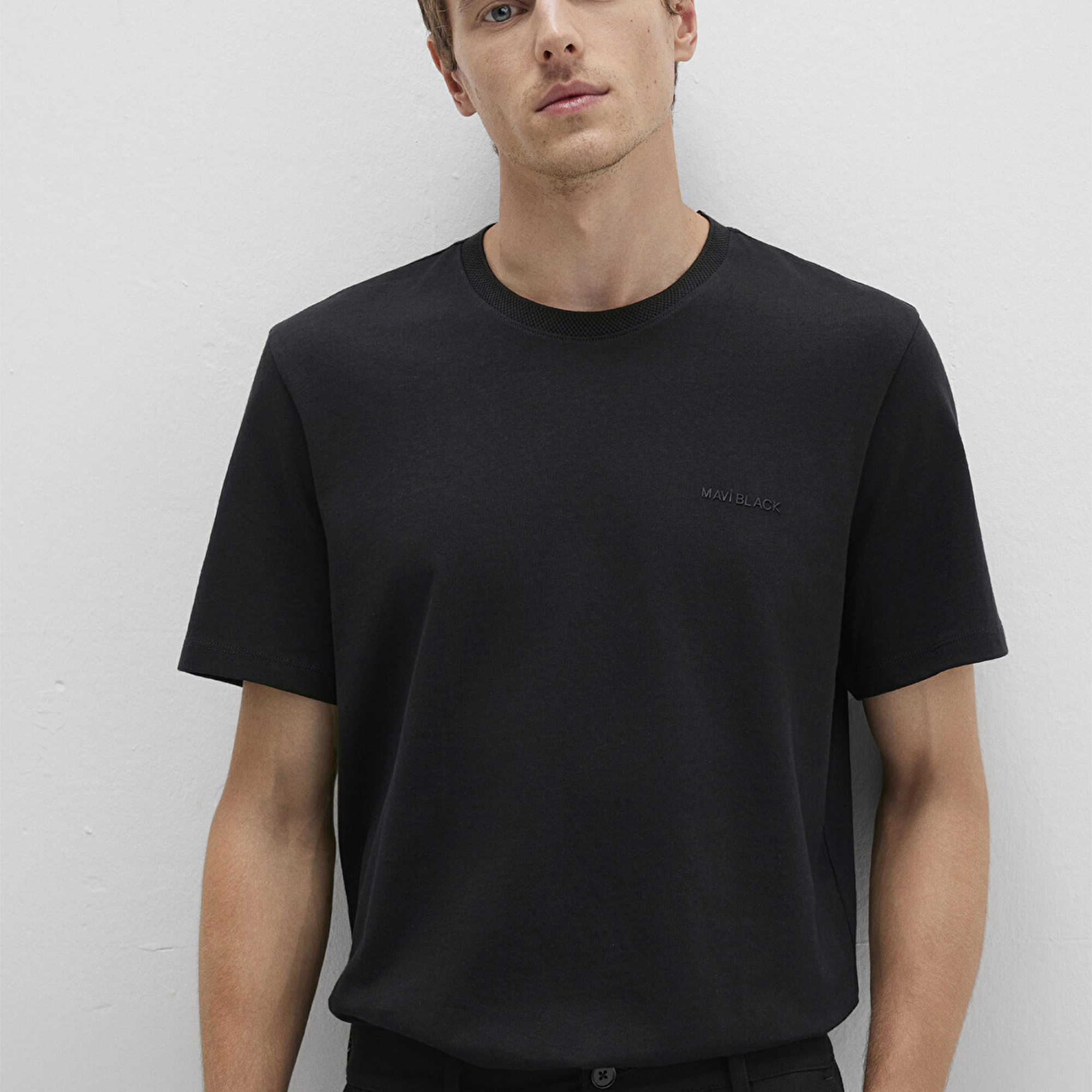 Mavi Mavi Black Baskılı Siyah Tişört Regular Fit / Normal Kesim 0612872-900