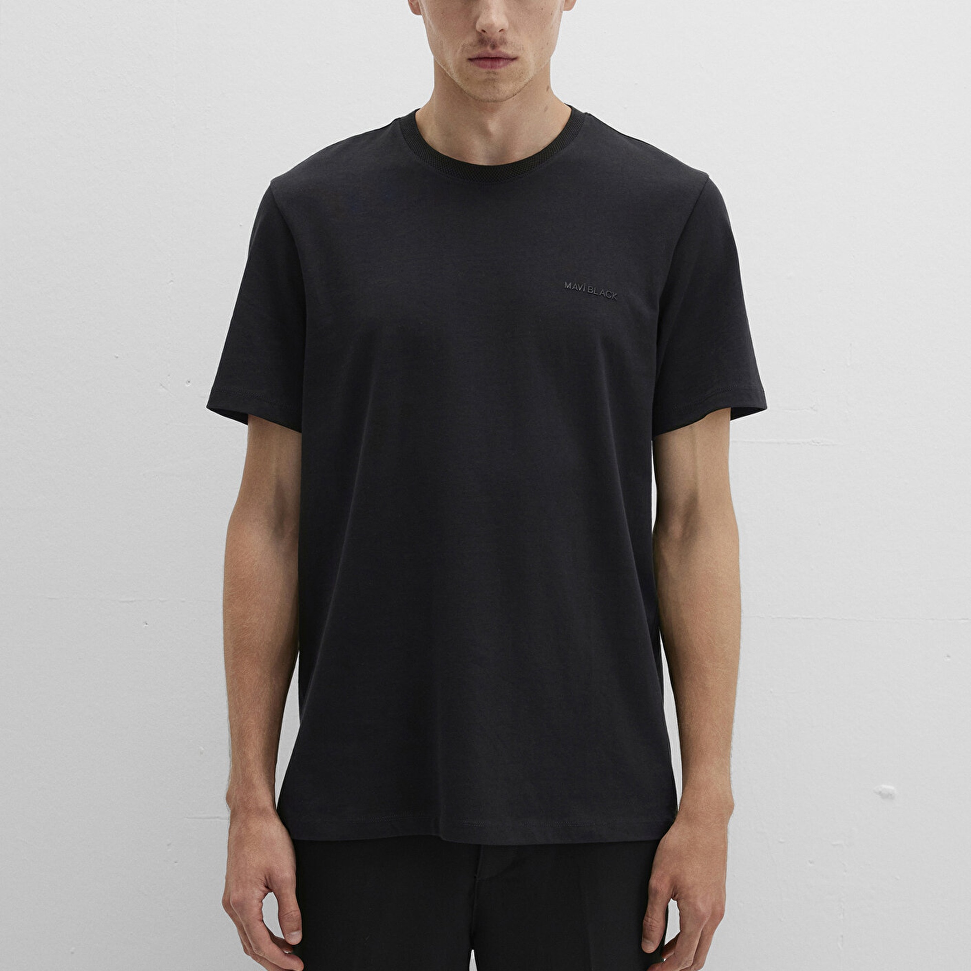 Mavi Mavi Black Baskılı Siyah Tişört Regular Fit / Normal Kesim 0612872-900
