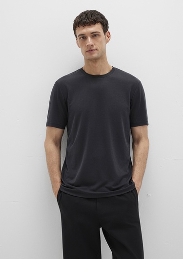  Mavi Bisiklet Yaka Siyah Basic Tişört Regular Fit / Normal Kesim 0612865-900