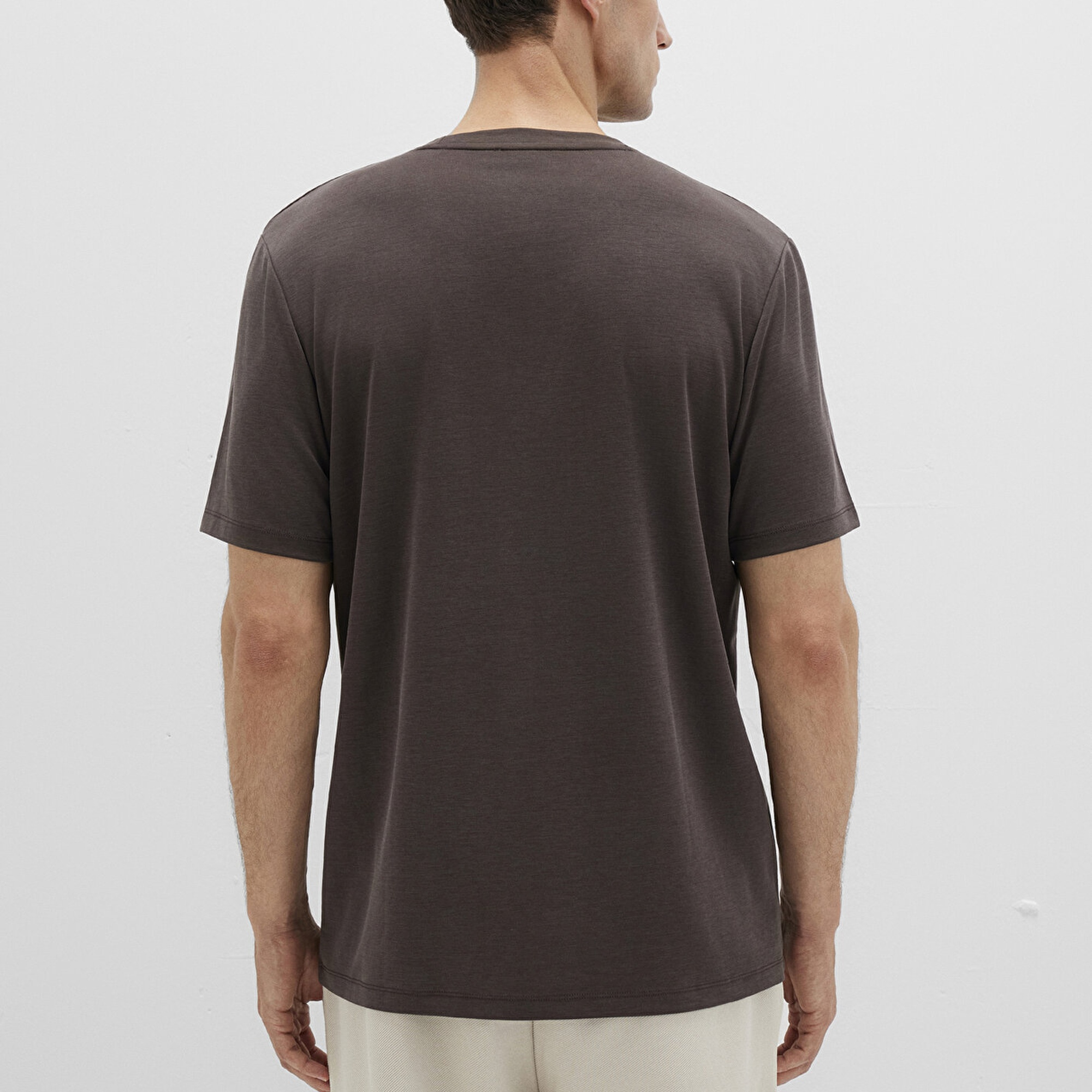 Mavi Bisiklet Yaka Kahverengi Basic Tişört Regular Fit / Normal Kesim 0612865-70219