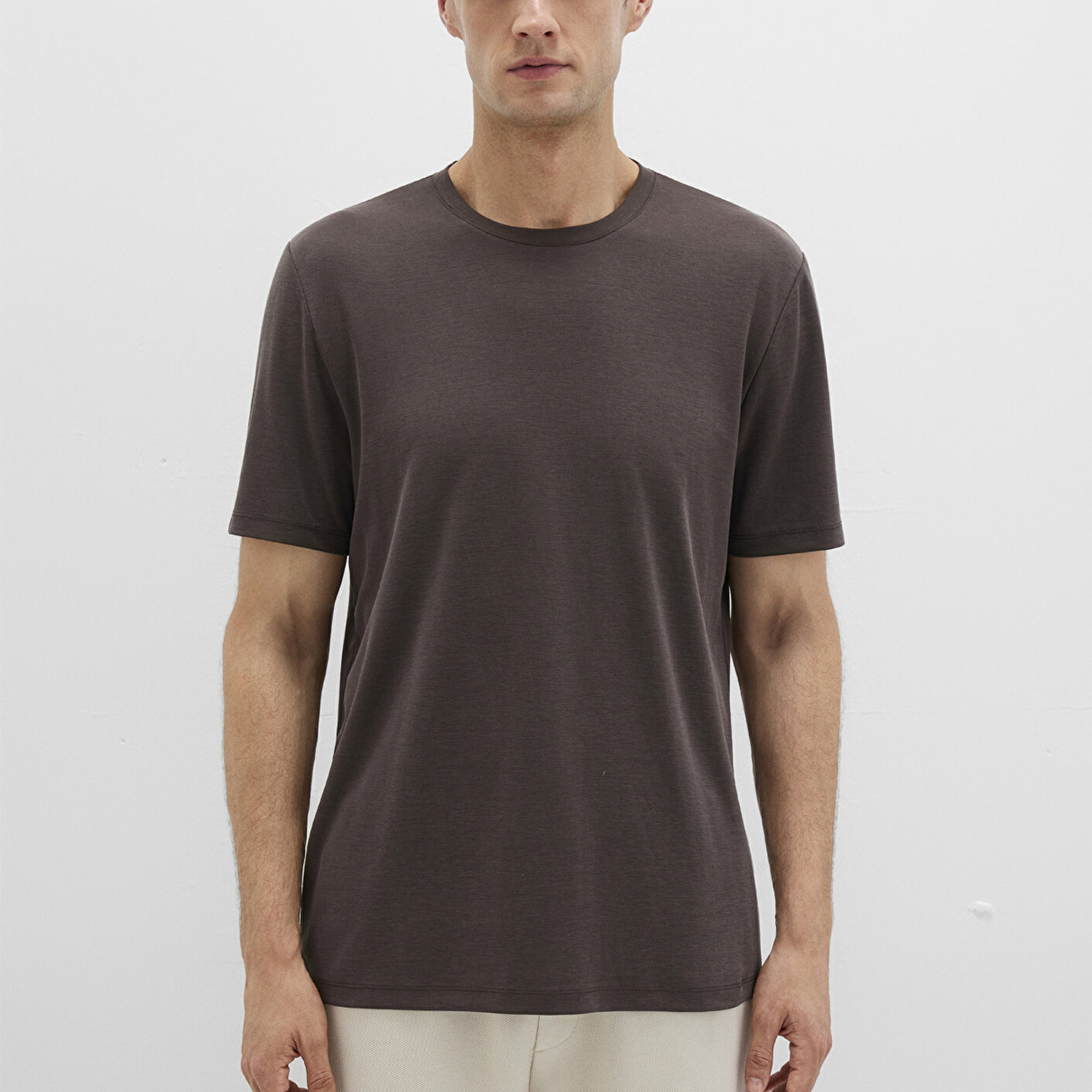 Mavi Bisiklet Yaka Kahverengi Basic Tişört Regular Fit / Normal Kesim 0612865-70219