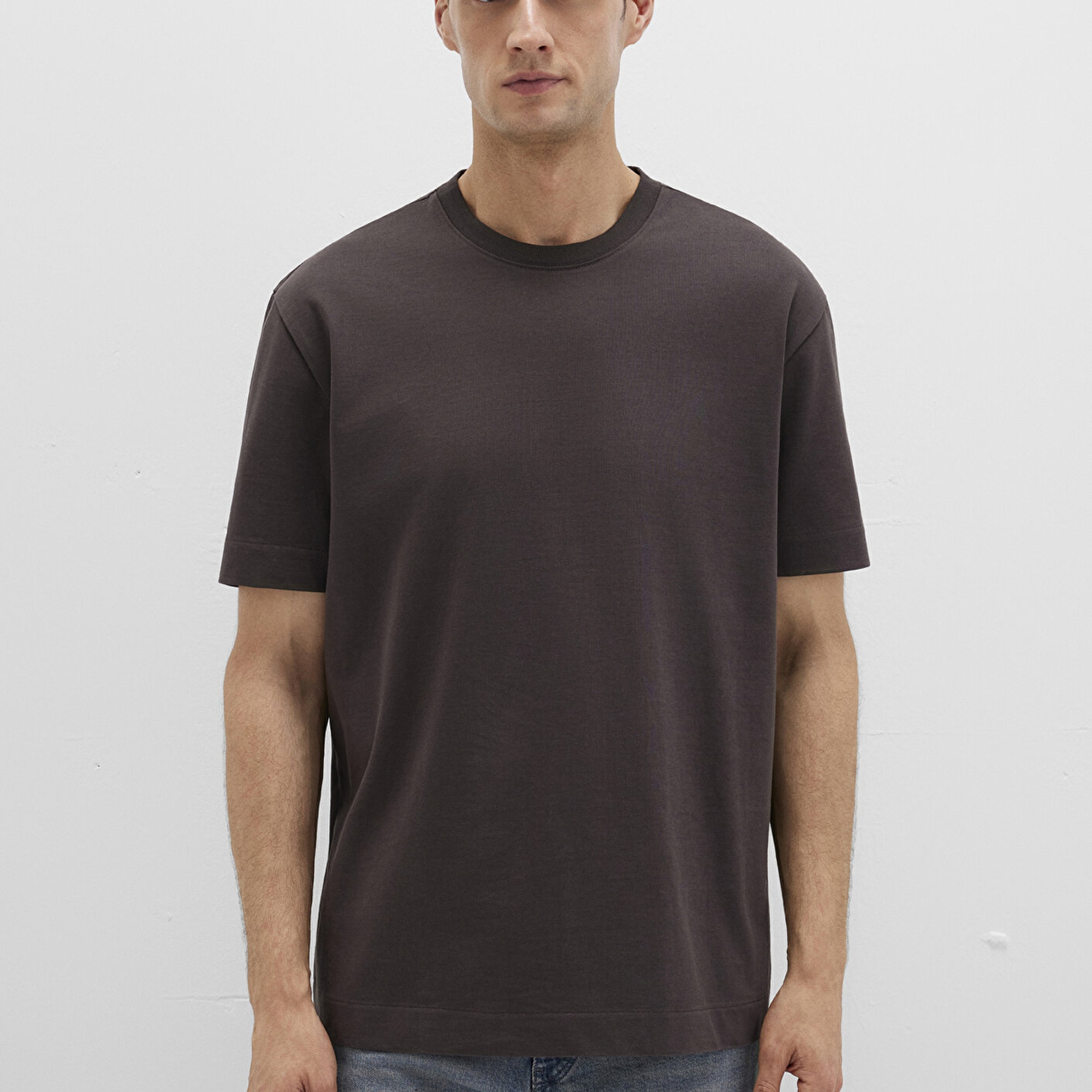 Mavi Bisiklet Yaka Kahverengi Basic Tişört Loose Fit / Bol Rahat Kesim 0612864-70219