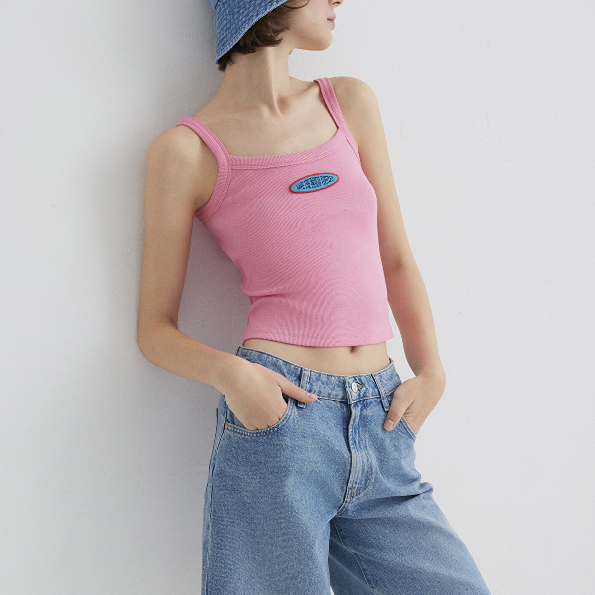 Mavi İndigo Turtles Baskılı Pembe Tişört Fitted / Vücuda Oturan Kesim 1613534-71028