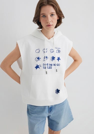  Mavi İndigo Turtles Baskılı Kapüşonlu Ekru Sweatshirt 1S10383-70057