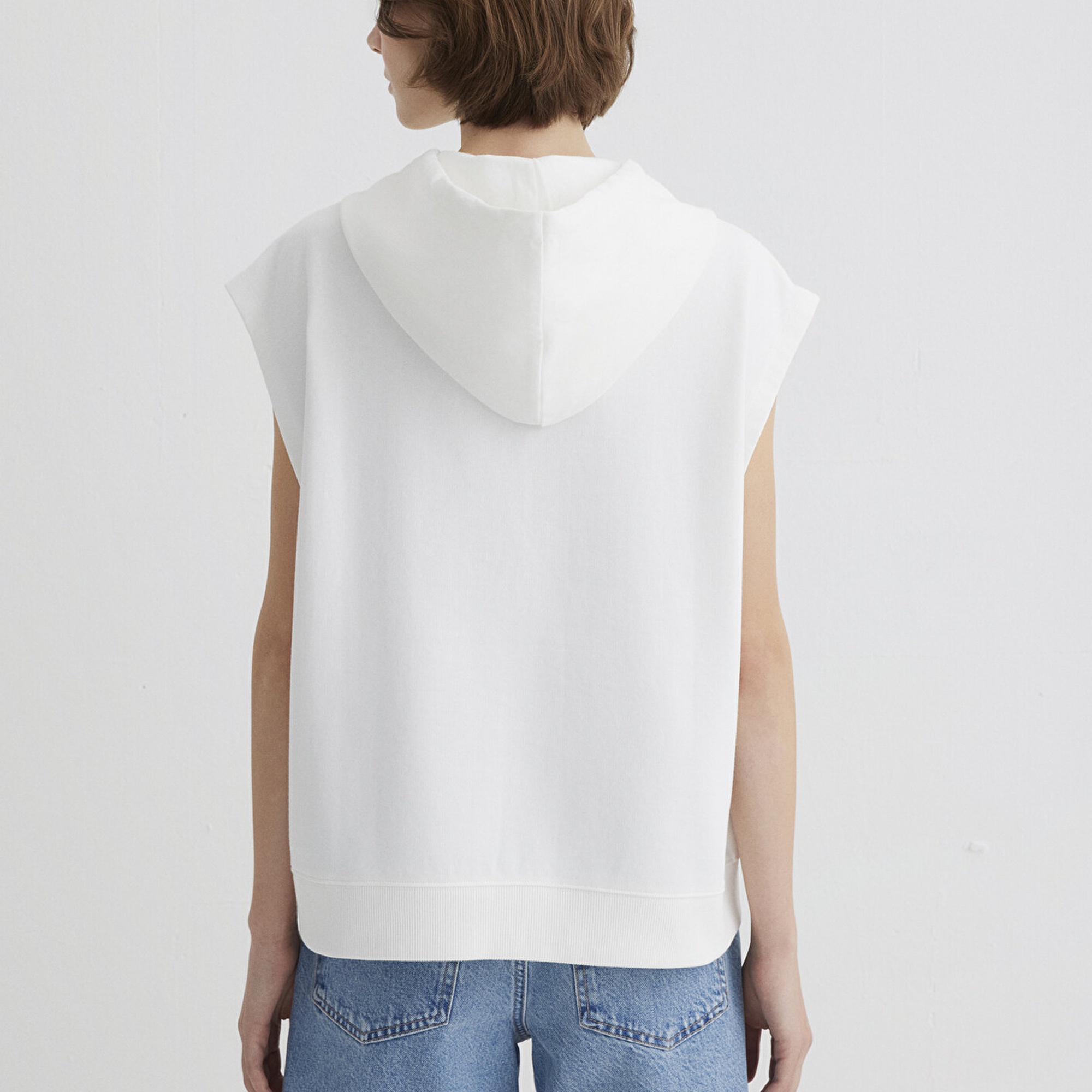 Mavi İndigo Turtles Baskılı Kapüşonlu Ekru Sweatshirt 1S10383-70057