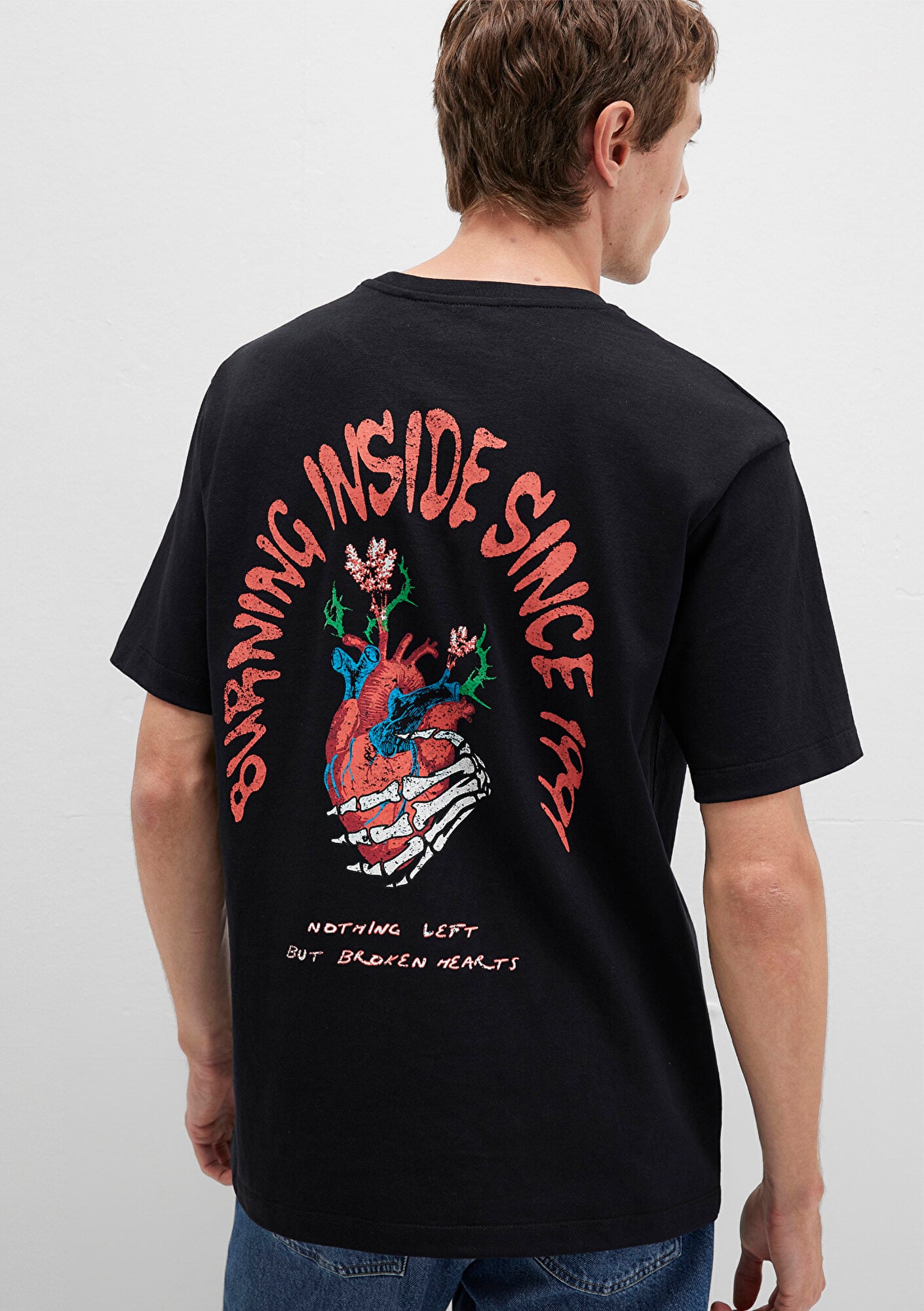  Mavi Sırt Baskılı Siyah Tişört Loose Fit / Bol Rahat Kesim 0612931-900