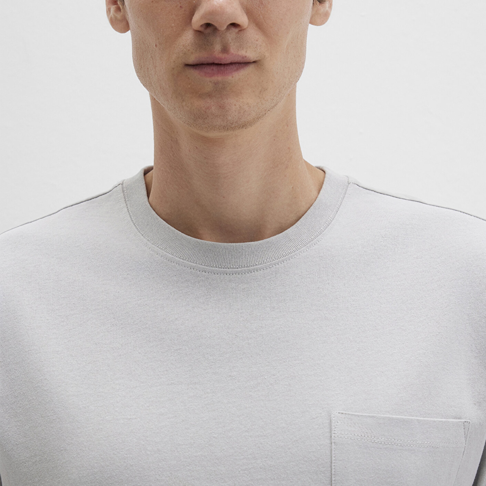 Mavi Cep Detaylı Gri Tişört Loose Fit / Bol Rahat Kesim 066248-70075