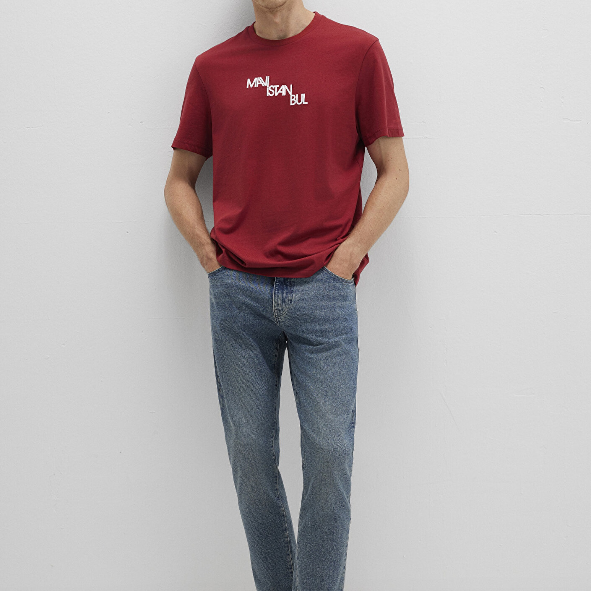 Mavi Mavi İstanbul Baskılı Kırmızı Tişört Regular Fit / Normal Kesim 0612274-89065
