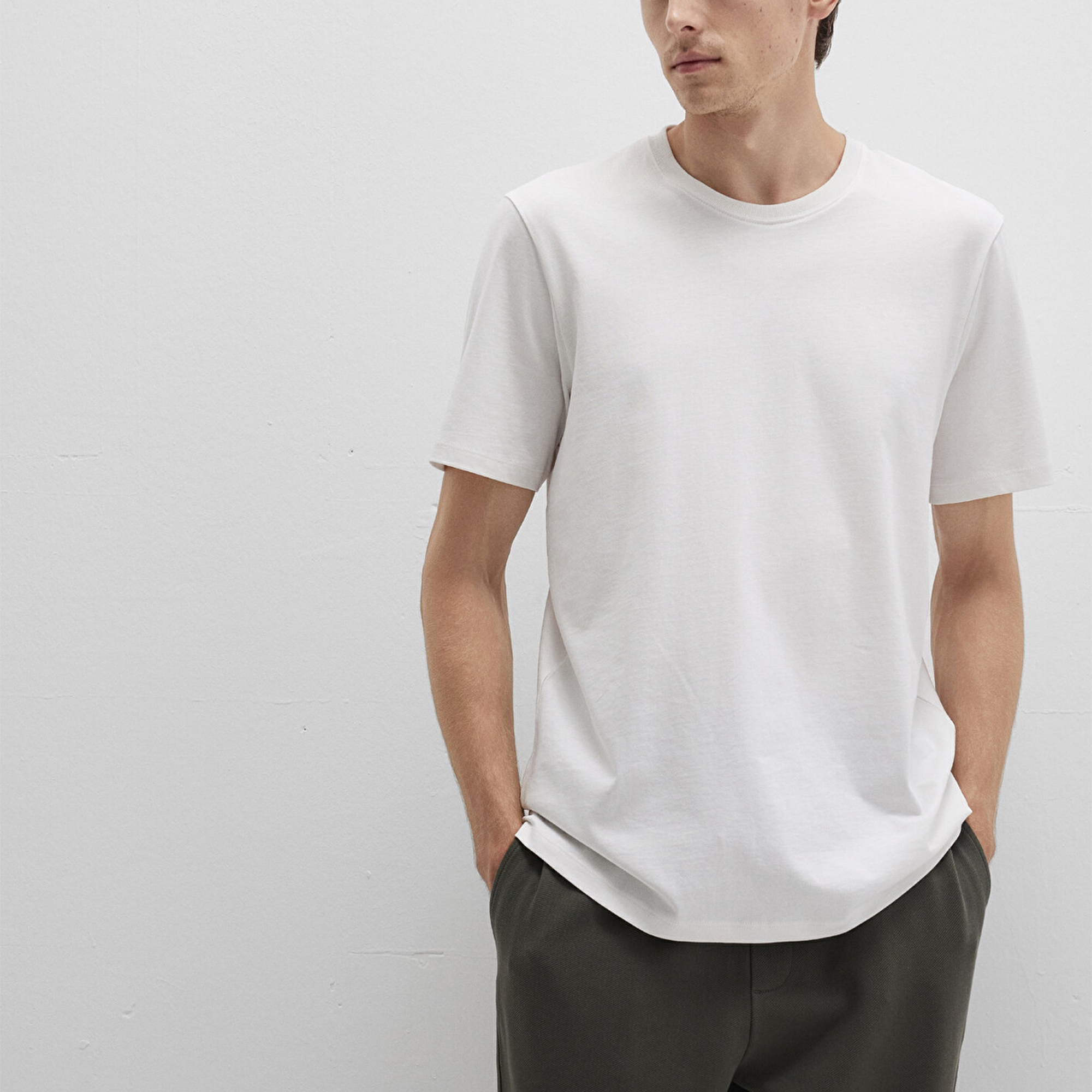 Mavi Bisiklet Yaka Beyaz Basic Tişört Regular Fit / Normal Kesim 0612863-70057