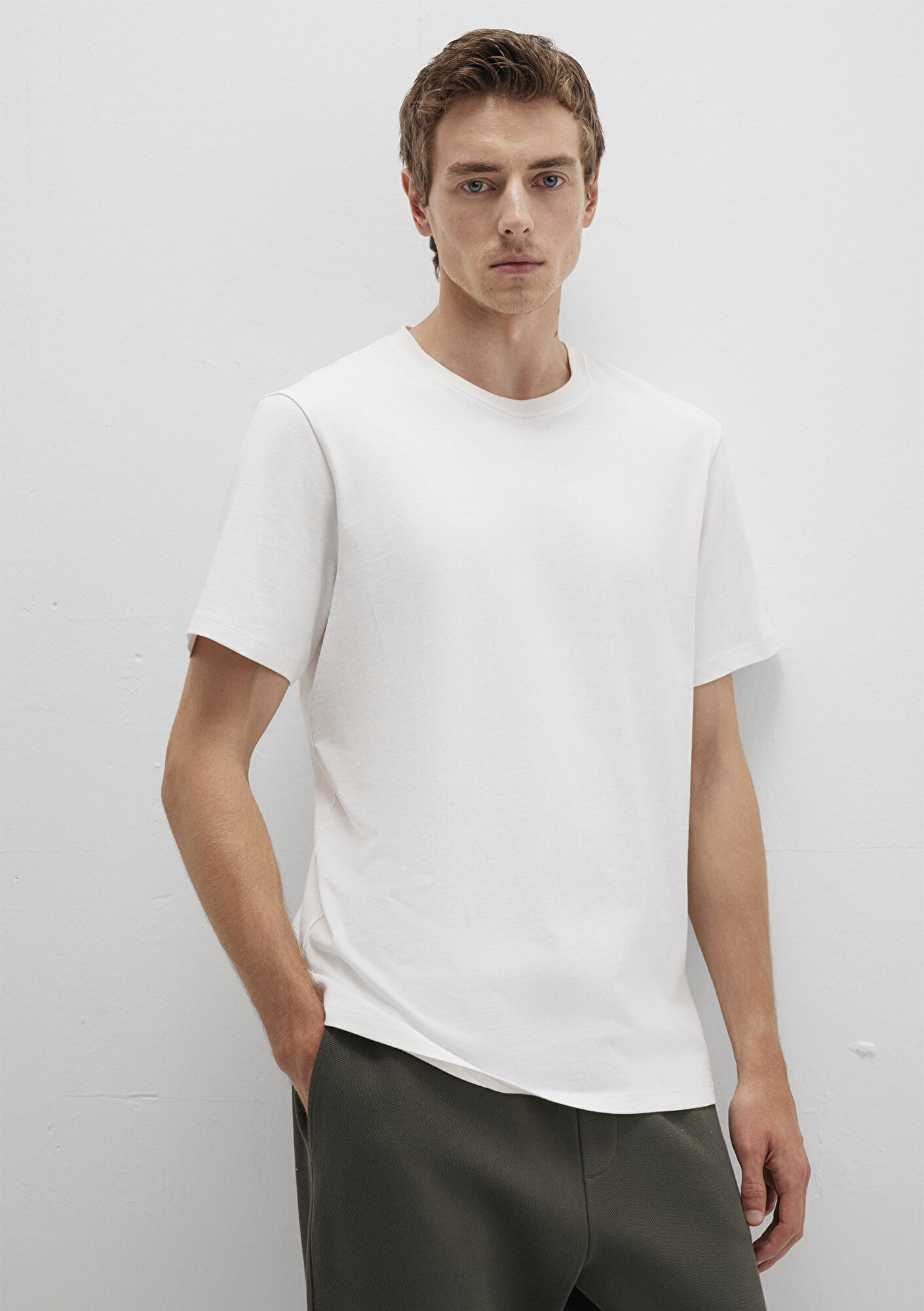  Mavi Bisiklet Yaka Beyaz Basic Tişört Regular Fit / Normal Kesim 0612863-70057