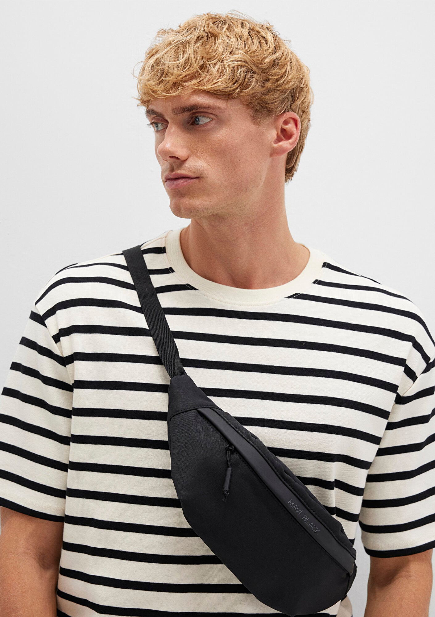  Mavi Siyah Çanta 0911948-900