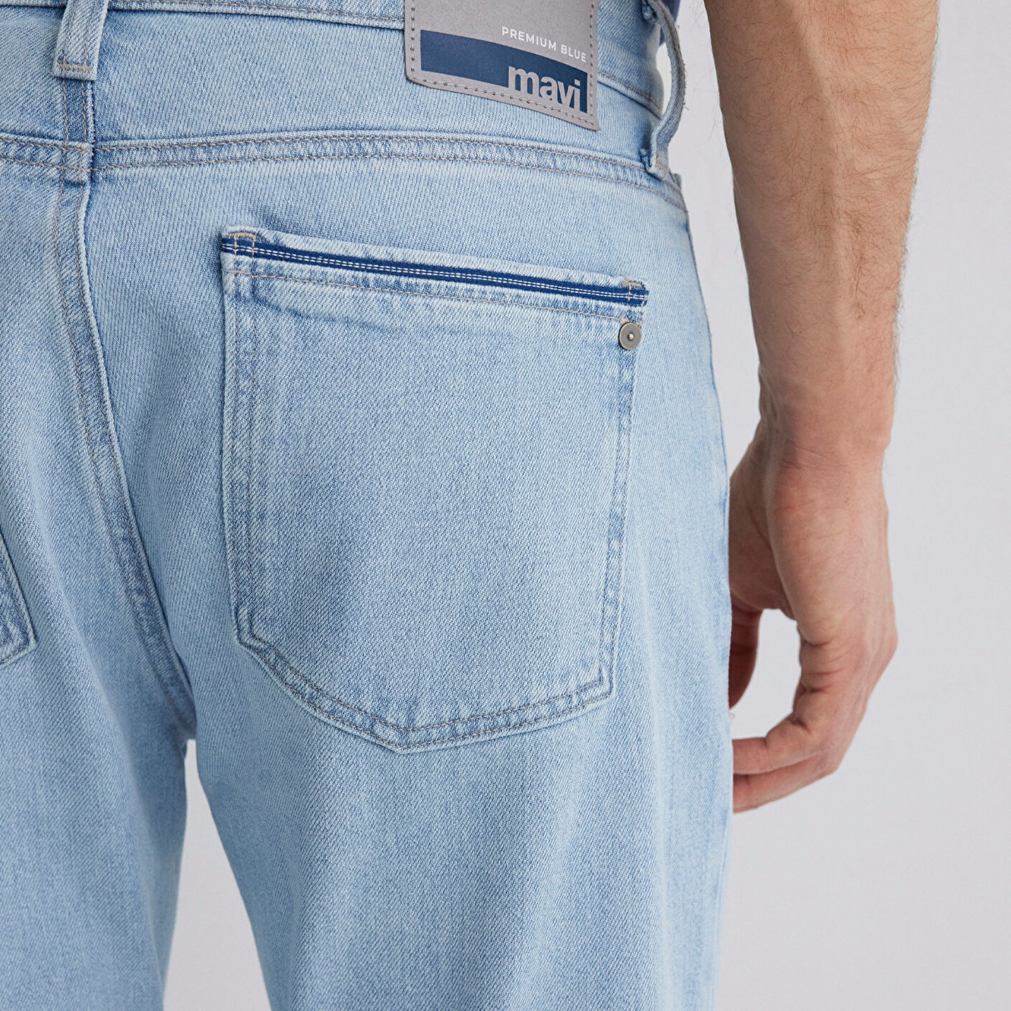 Mavi Milan Premium Blue Buz Mavisi Jean Pantolon 0081089804