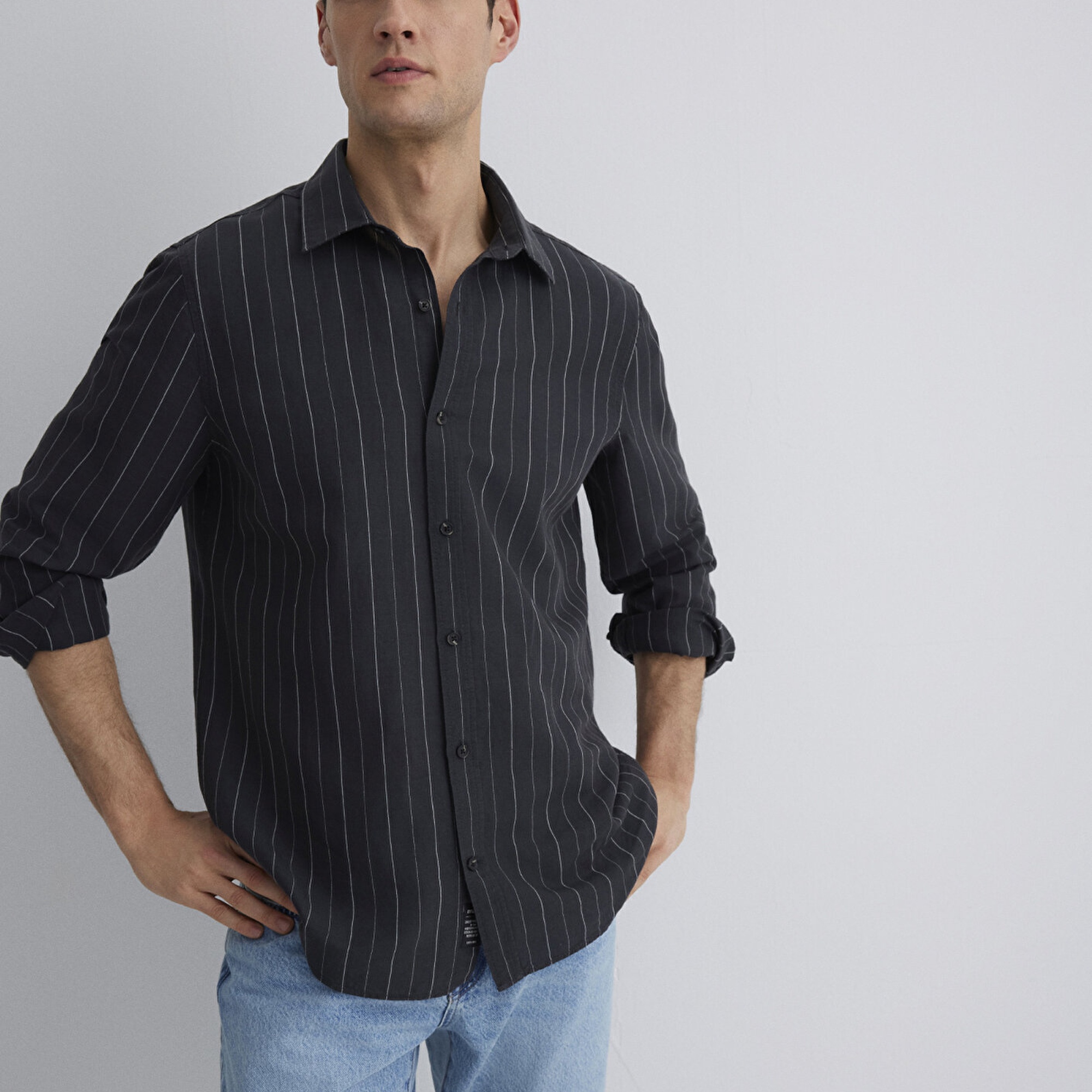 Mavi Keten Karışımlı Çizgili Siyah Gömlek Regular Fit / Normal Kesim 0211515-89892