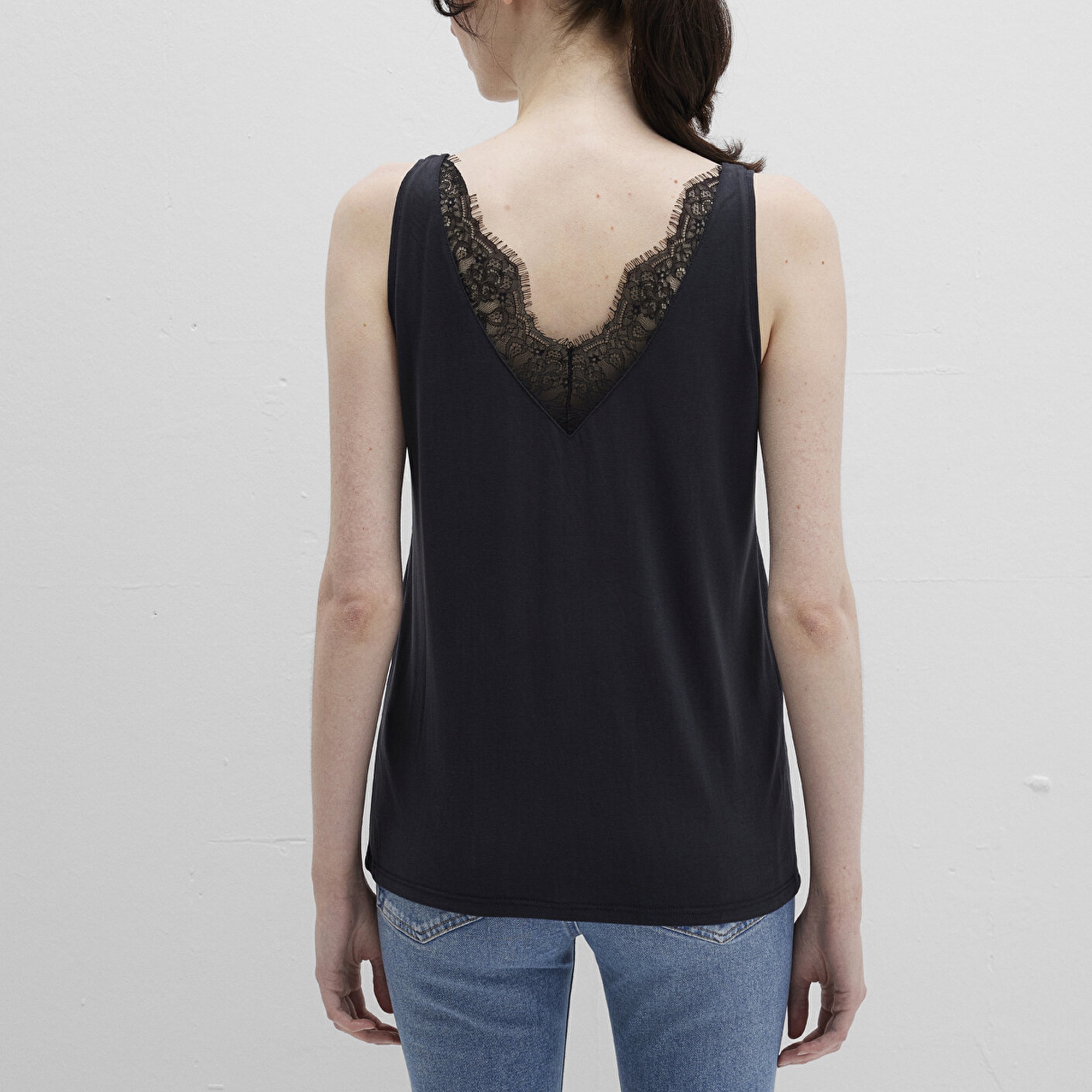 Mavi Dantel Detaylı Tencel TM Siyah Modal  Atlet Slim Fit / Dar Kesim 1613215-900