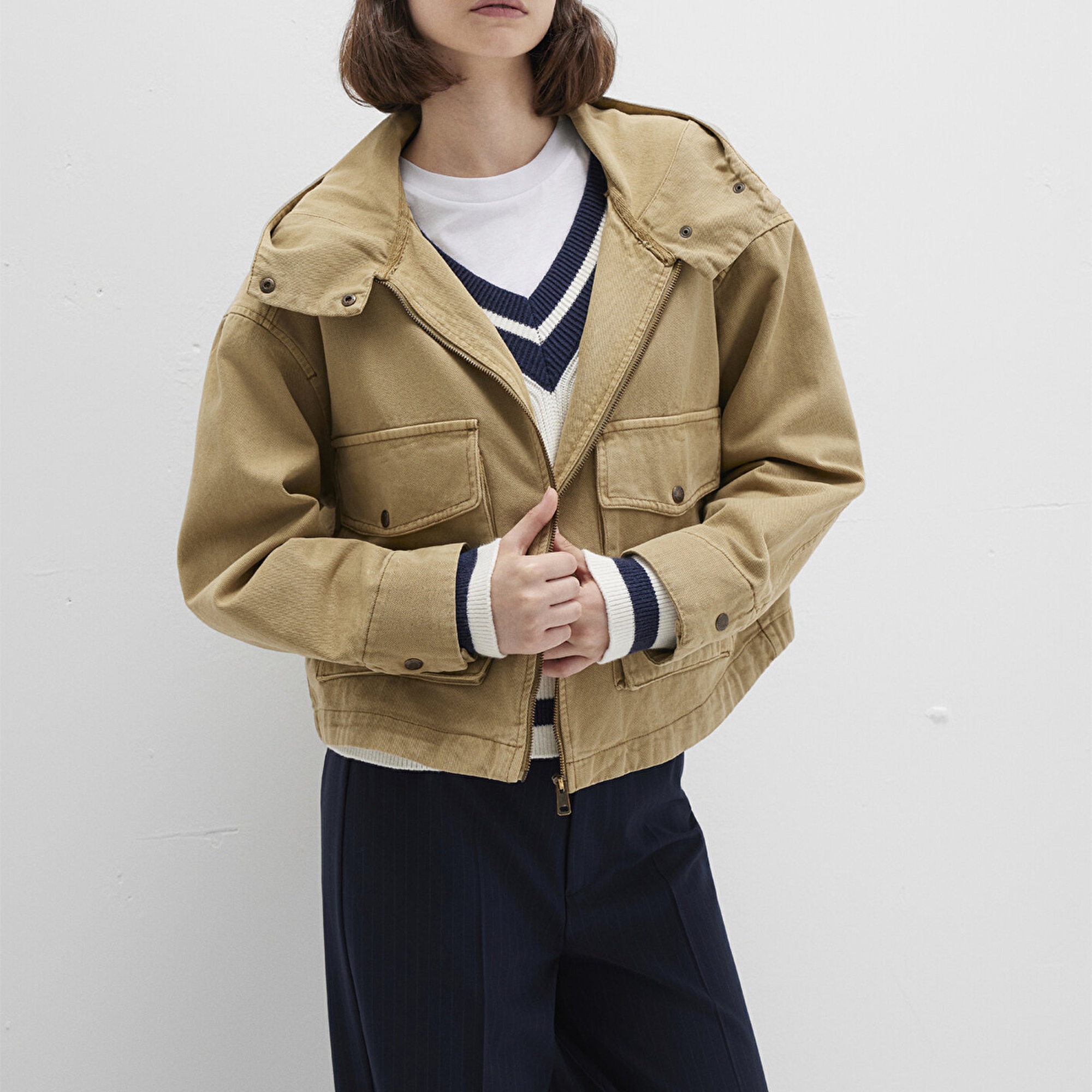 Mavi Cep Detaylı Bej Ceket Oversize / Geniş Kesim 1110605-70204