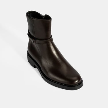  Kadın Kahve Metal Toka Detaylı Fermuarlı Deri Bot