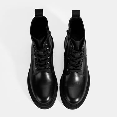  Kadın Siyah Bağcıklı Deri Postal Bot