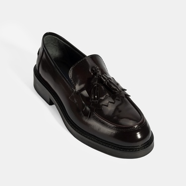 Kadın Bordo Püskül Detaylı Deri Loafer