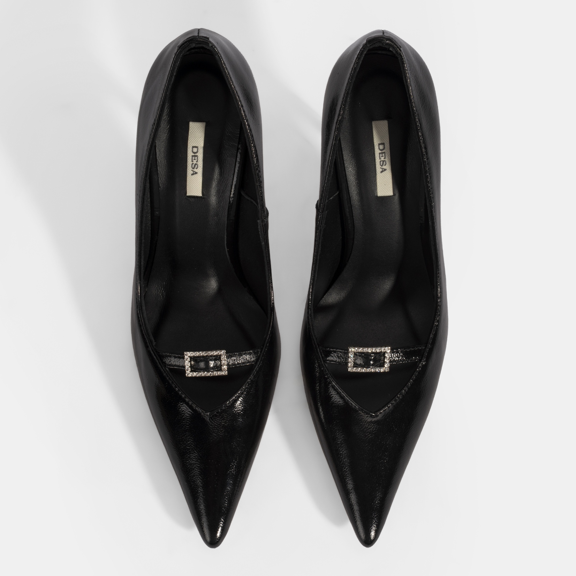 Kadın Siyah Taşlı Toka Detaylı Rugan Topuklu Abiye Ayakkabı