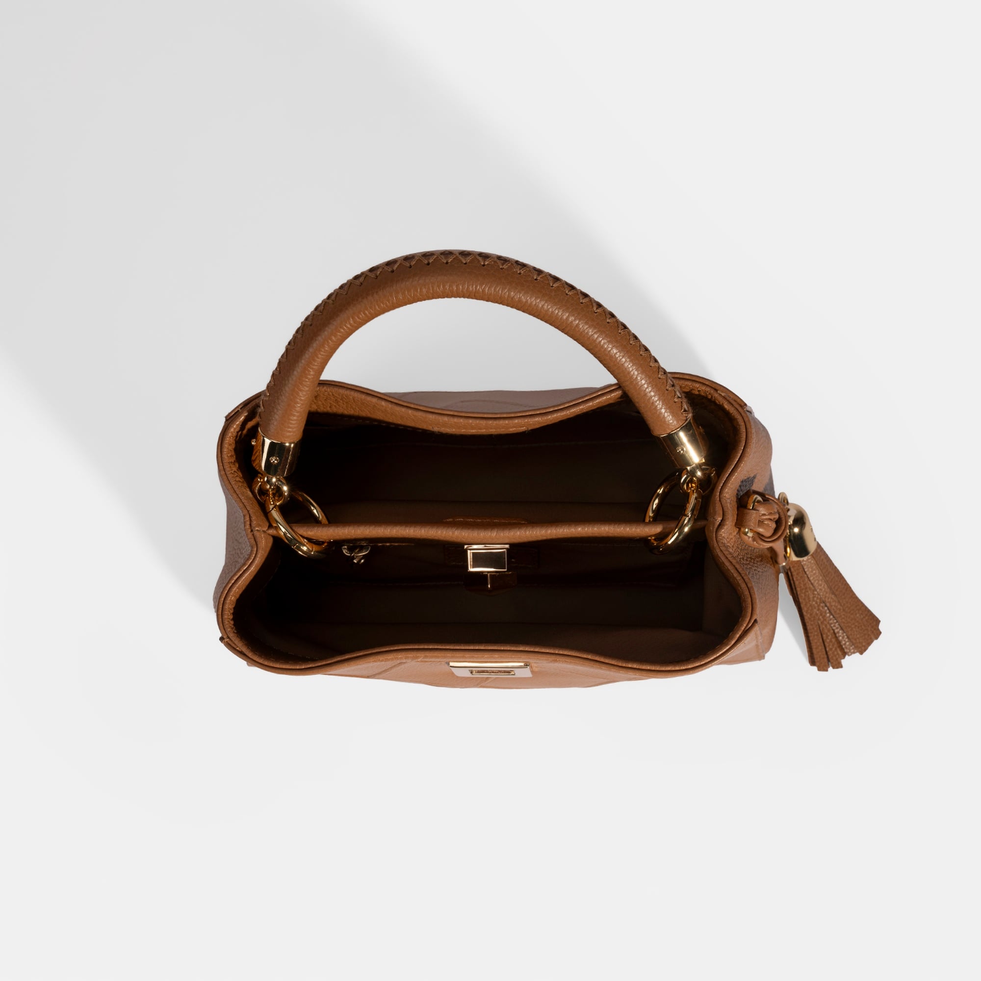 Kadın Kahve Püskül Aksesuarlı Deri El Çantası