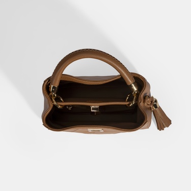  Kadın Kahve Püskül Aksesuarlı Deri El Çantası