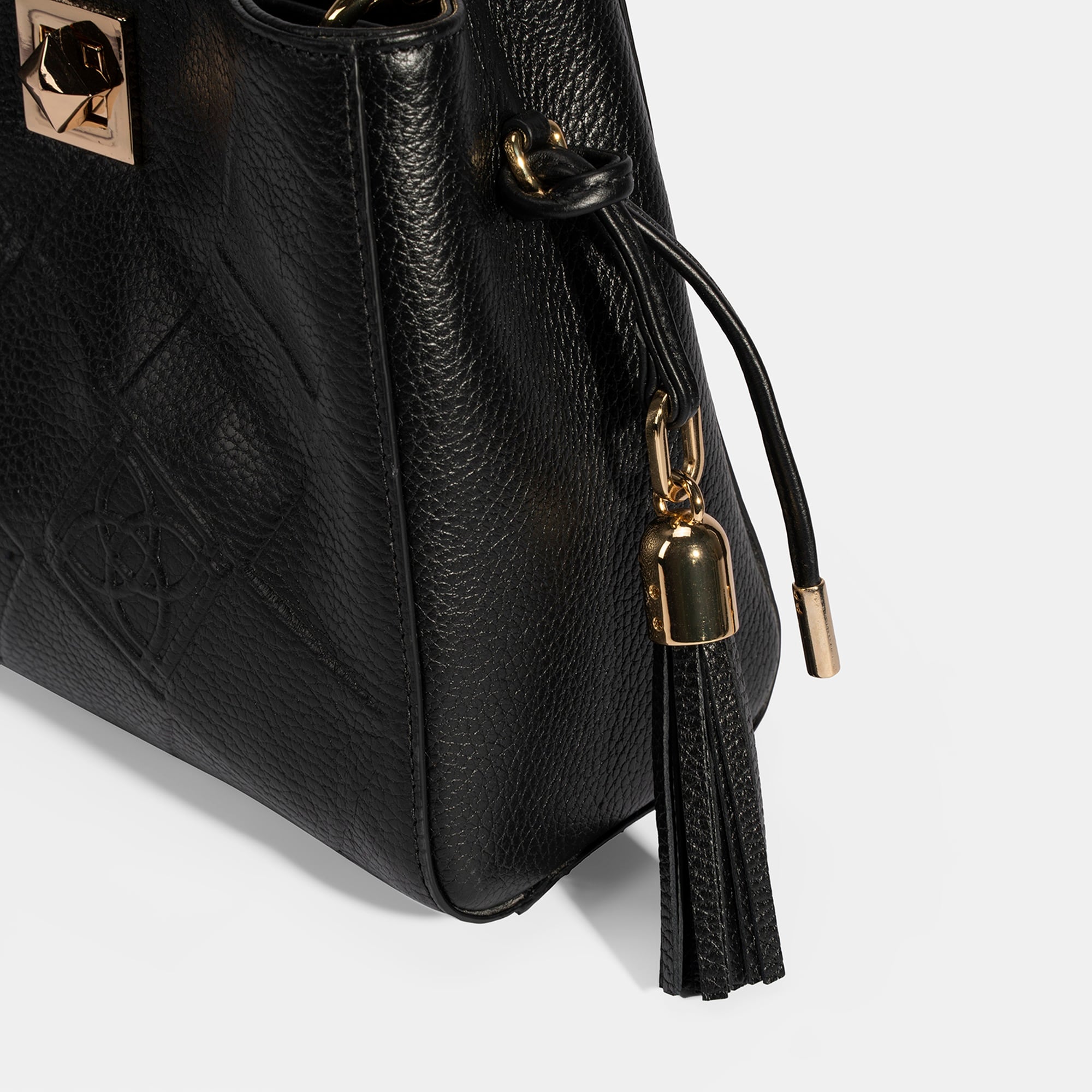 Kadın Siyah Püskül Aksesuarlı Deri El Çantası