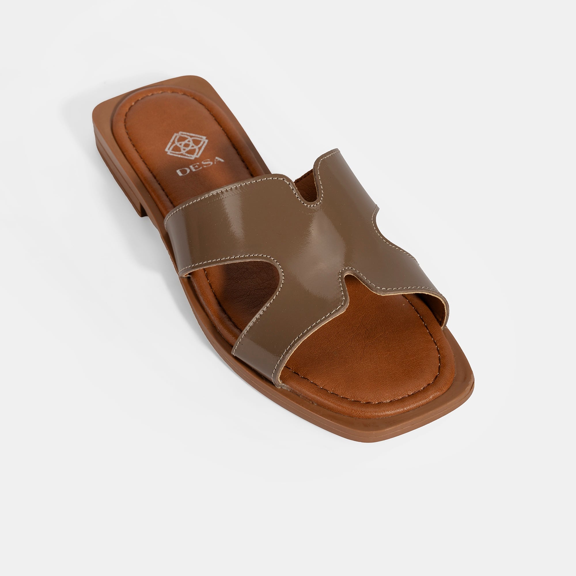 Kadın Kahve Rugan Terlik