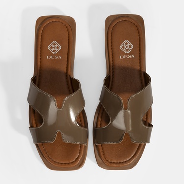  Kadın Kahve Rugan Terlik